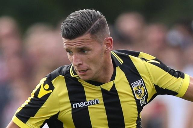 占据了场上 占据了场上