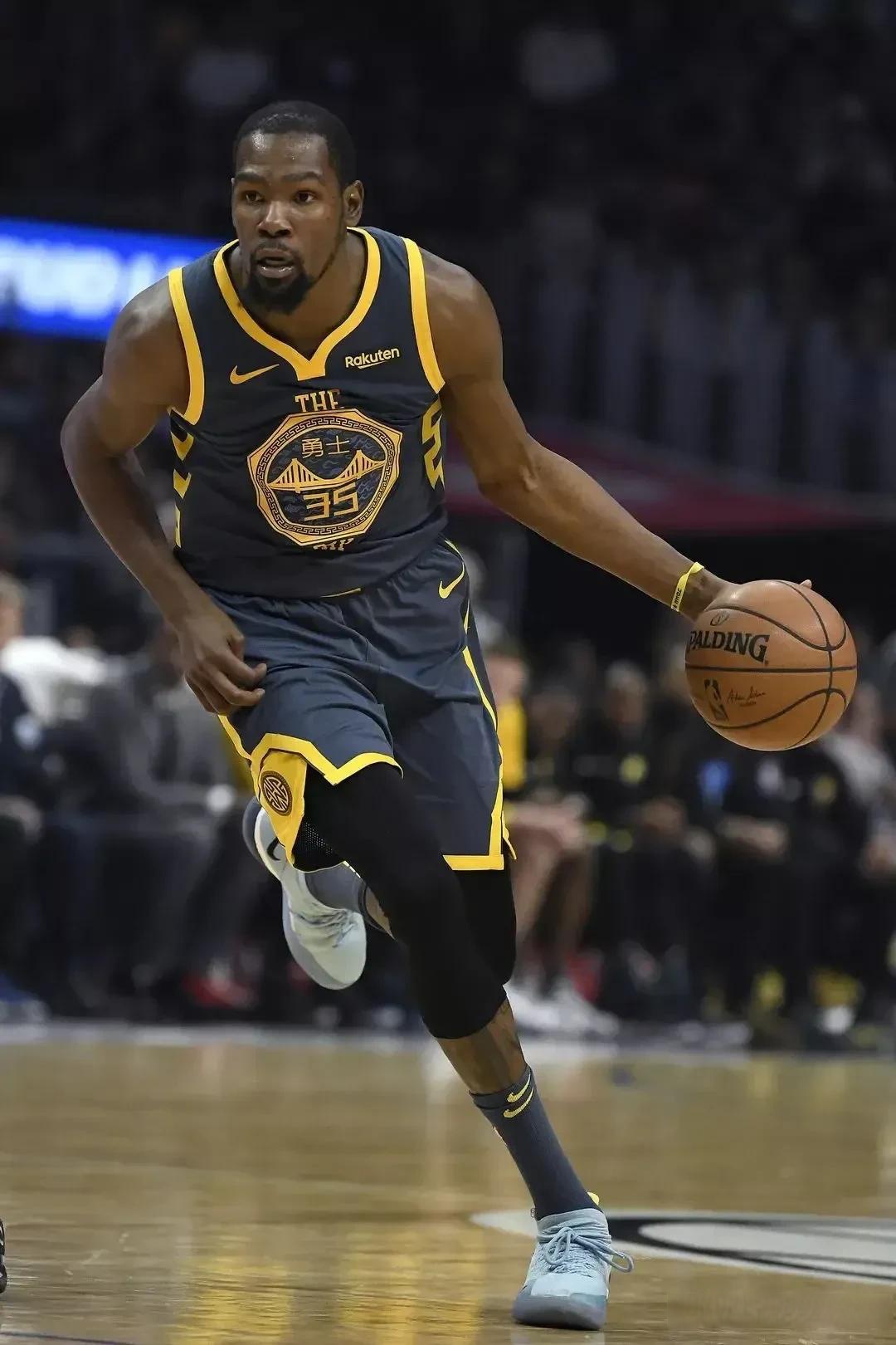 我能替你踢 我能替你踢